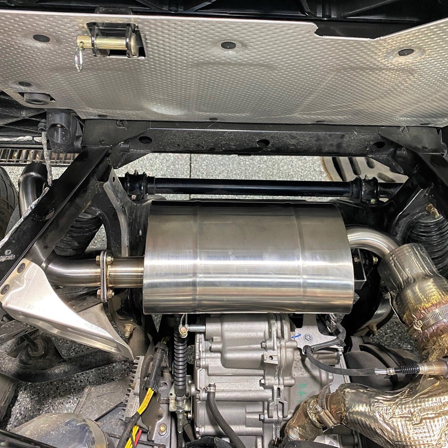 EVP Can Am Defender HD10 Magnum Slip-On Exhaust 2020-2023